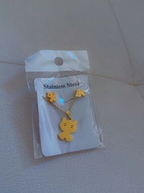 Gold Cat Pendant Necklace and Stud Earrings Set